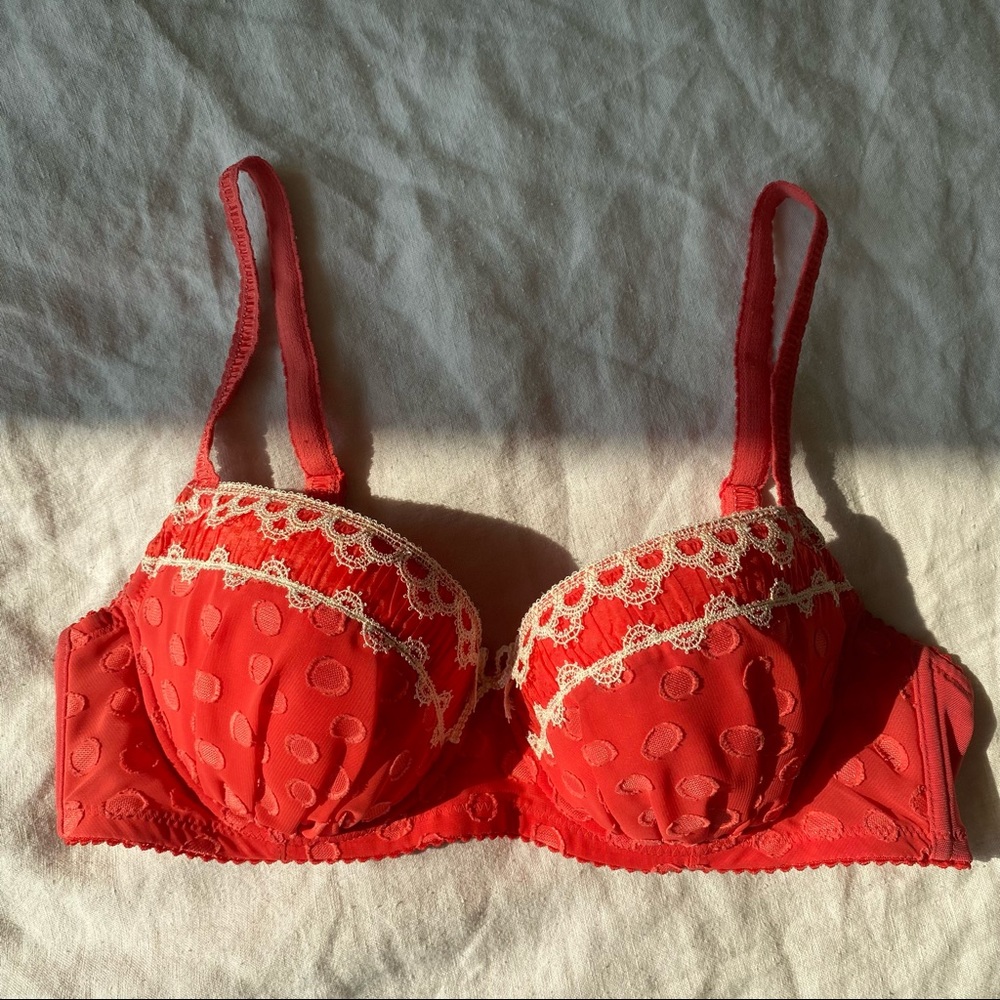 Wacoal Japan Lingerie Polka Dot Lace Underwire Bra Peach/Orange 32C